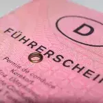 Den rosa Papierführerschein wird es bald nicht mehr geben