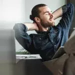 Einfach mal nichts tun: Warum die Quarantäne deinem Gehirn richtig gut tun kann
