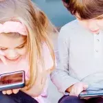 Kids on iPhones