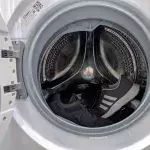 Reinigt und desinfiziert eure Waschmaschine mit diesen einfachen Tricks