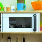 So reinigst du deine Mikrowelle in Null Komma Nichts