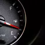 Tank fast leer fahren oder nicht?