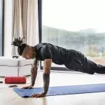 Workout in den eigenen vier Wänden: In 5 Schritten macht ihr euch euer Fitnessstudio selbst!