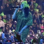 Billie Eilish enthüllt neue Infos zur Ausstrahlung ihrer Doku