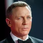 Daniel Craig will sein Geld lieber ausgeben, als es zu vererben