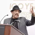 Danny Trejo: Der "Bösewicht" enthüllt sein wahres Gesicht, als es zu einem Unfall kommt