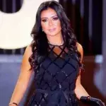Schauspielerin zeigt sich in durchsichtigem Kleid: Jetzt droht ihr der Knast!