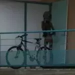 Außerirdischer von Google auf Balkon gesichtet. Jetzt spricht der Hausbesitzer!