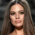 Ashley Graham: Plus-Size-Model enthüllt Brüste auf Instagram