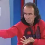 Griechischer Bruce-Lee-Nachahmer sorgt für Lacher im TV