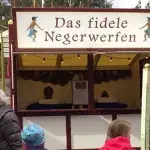 Kirmes-Bude in Kommern (NRW) entzweit Besucher