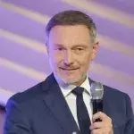 „Mit Kind kommt Familie zuerst“: Christian Lindner über Stress, Glück und neue Prioritäten