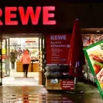 Rassistische WM-Werbung: Rewe rudert nach Protesten zurück