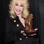 Dolly Parton — Wikimedia Commons