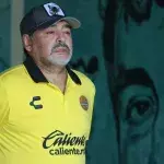 Ein Bild des toten Diego Maradona empört seine Fans.