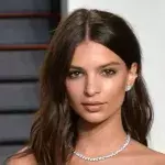 Emily Ratajkowski versetzt Fans in Aufruhr 
