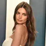 EmRata ohne Beauty-OPs