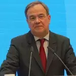 Fast so viel wie Angela Merkel: Das Konto von Kanzlerkandidat Armin Laschet ist prall gefüllt