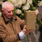 Frédéric von Anhalt hat die Urne von Zsa Zsa Gabor immer bei sich 