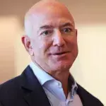 Jeff Bezos baut sich und seiner Liebsten ein Liebesnest auf dem Meer