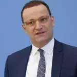 Jens Spahn: Verdient der Bundesgesundheitsminister mehr als Merkel?