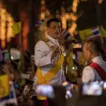 König von Thailand bringt Zweitfrau wieder hinter Gitter: Der Grund überrascht