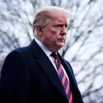 Laut einer neuen Studie hat Donald Trump über 30.000 Corona-Fälle verursacht.