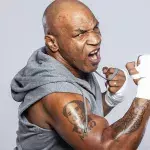 Mike Tyson kämpft gegen einen Hai 