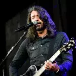 Nirvana-Dummer Dave Grohl outet sich als riesiger ABBA-Fan