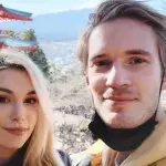 PewDiePie mit seiner Frau in Japan
