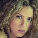 Shakira blickt auf dunkle Zeiten zurück