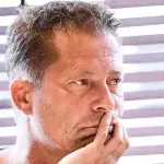 Til Schweiger macht sich über seine Landsleute lustig