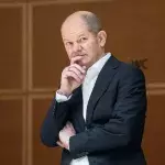 Überraschend hohe Summe: So viel verdient SPD-Kanzler Olaf Scholz