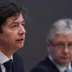 Christian Drosten erwartet Kontaktbeschränkungen für Herbst