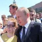 Putins Gesicht sorgt für Verwirrung – ist er es wirklich?