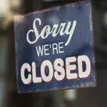 Schild "We are closed"