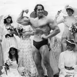 Wie ein Blick in die Vergangenheit: Arnold Schwarzeneggers Sohn sieht ihm zum Verwechseln ähnlich