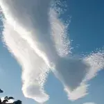 England: Seltsame Wolken am Himmel