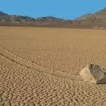 Death Valley (USA): Rätsel um die Steine, die sich von selbst bewegen