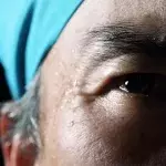 Forscher entdecken, dass Corona durch die Augen in den Körper eindringen kann.