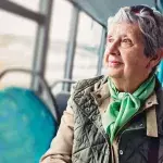 Experte empfiehlt: Älteren Leuten soll man keinen Sitzplatz anbieten