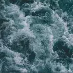 Schön, aber gefährlich: Quadratische Wellen im Meer