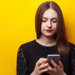 Wie oft sitzen wir wirklich vor dem Smartphone?