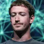 Facebook kann seit 2016 das Mikro eures Smartphones aktivieren, ohne dass ihr es merkt