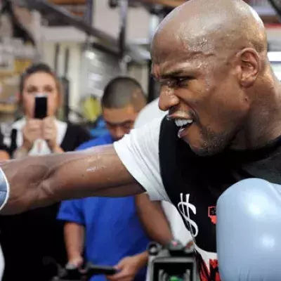 Floyd Mayweather spricht über seine Vorbereitung gegen McGregor