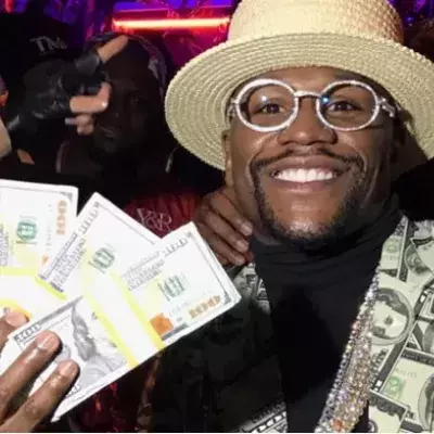 Vor seinem Kampf ist Floyd Mayweather eine unglaublich hohe Wette eingegangen