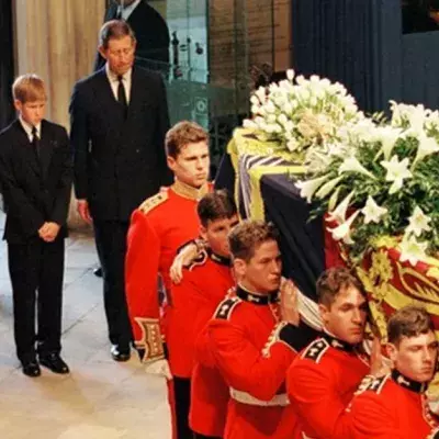 Die große Lüge der Royals: 20 Jahre nach Dianas Tod packt ihr Bruder Earl Spencer aus!