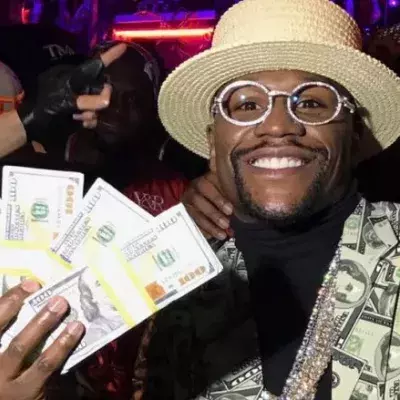 Floyd Mayweather ist auf den Kampf gegen Conor McGregor aus einem überraschenden Grund angewiesen