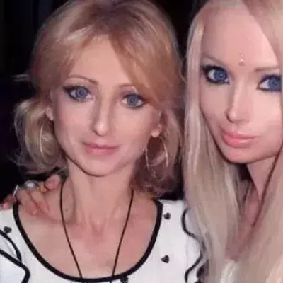 Sie sieht aus wie die Barbie-Puppe: Aber wartet, bis ihr den Rest der Familie seht!