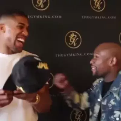 Anthony Joshua macht Mayweather ein unerwartetes Angebot für seinen Kampf gegen McGregor